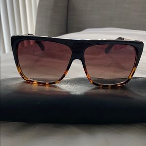 Quay sunglasses style: Desi